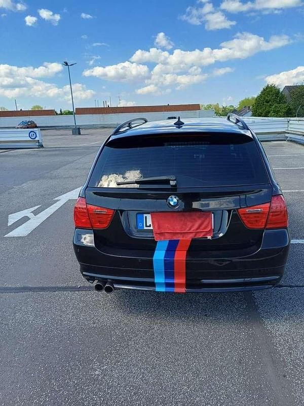 Gebraucht BMW 330 245 PS (180 kW) 2009 Kombi