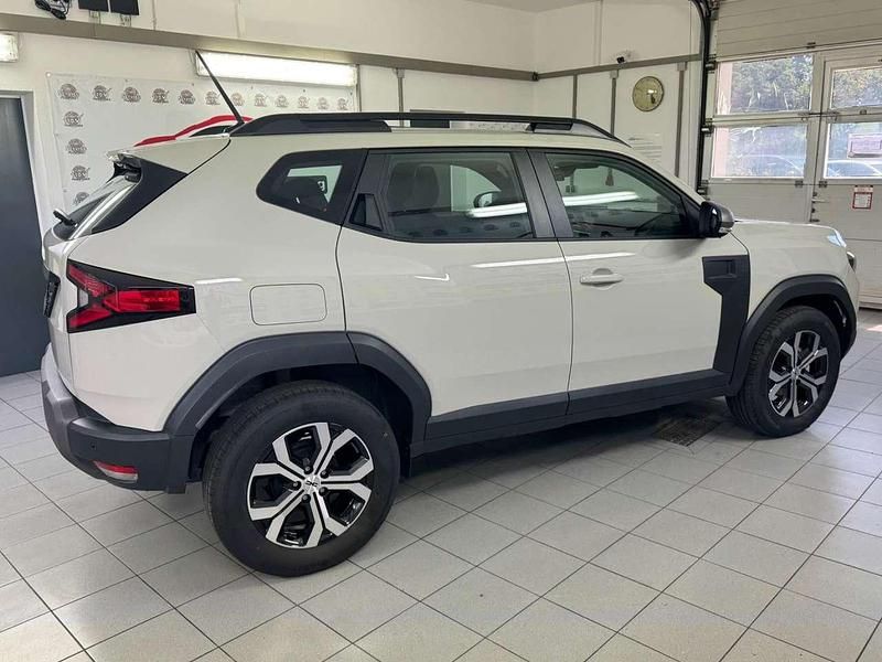 Neu Dacia Duster Expression 131 PS (96 kW) 2025 Sandsteinbeige SUV
