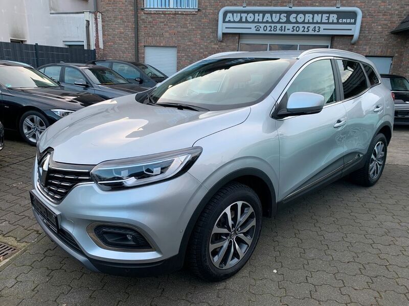Highland grey (metallic) Gebraucht 2021 Renault Kadjar Intens SUV | 16.850 € (Fairer Preis) - Bild 1/4