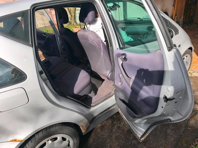 Gebraucht Mercedes A170 Classic 95 PS (69 kW) 2003 Silber Kleinwagen