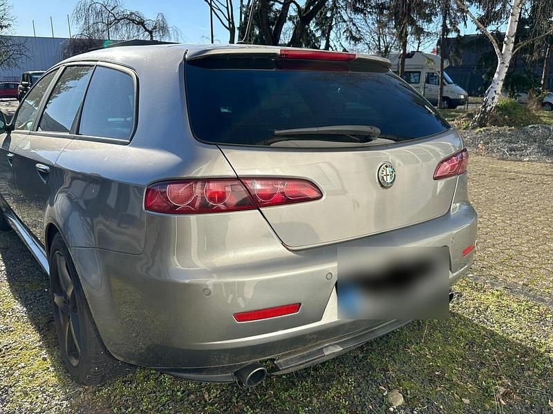 Gebraucht Alfa Romeo 159 200 PS (147 kW) 2009 Grau Kombi