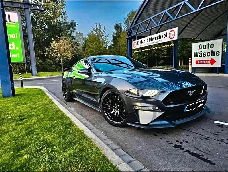 Grau Gebraucht 2020 Ford Mustang Coupé | 43.000 € (Superpreis) - Bild 1/4