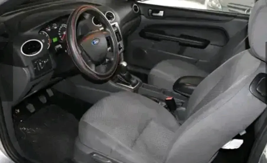 Gebraucht Ford Focus 90 PS (66 kW) 2006 Silber Limousine
