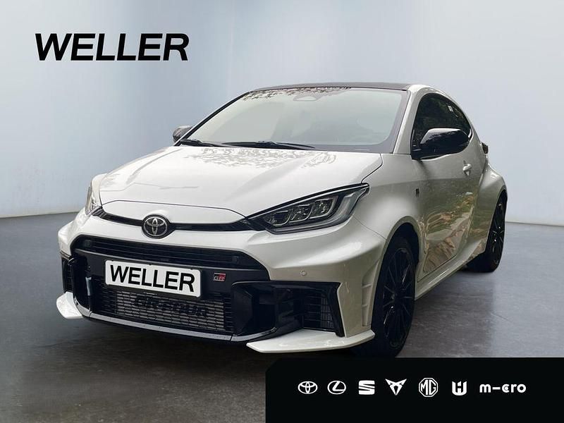Weiss Neu 2025 Toyota Yaris Plus Kleinwagen | 41.990 € (Superpreis) - Bild 1/4
