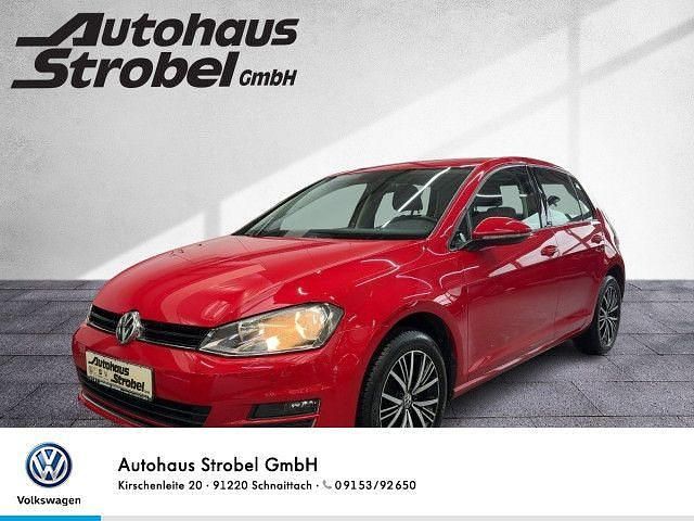 Tornadorot Gebraucht 2016 VW Golf VII Allstar Limousine | 10.990 € (Fairer Preis) - Bild 1/3