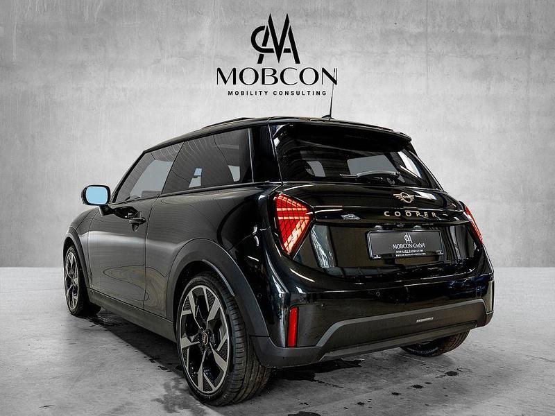 Gebraucht Mini Cooper Classic 156 PS (114 kW) 2025 Schwarz Kleinwagen