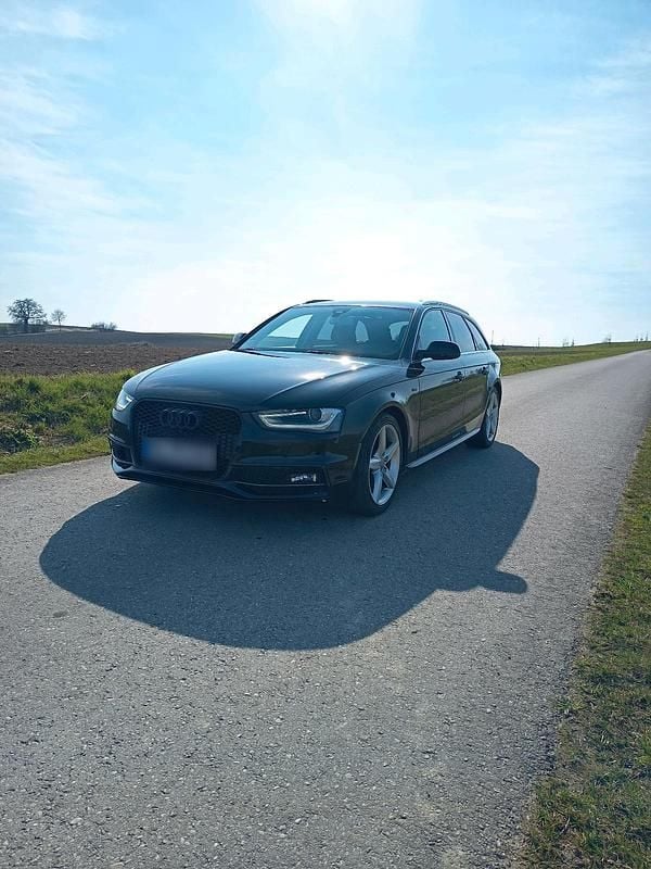 Second-hand Audi A4 S-Line 190 CP (139 kW) 2014 Negru Break
