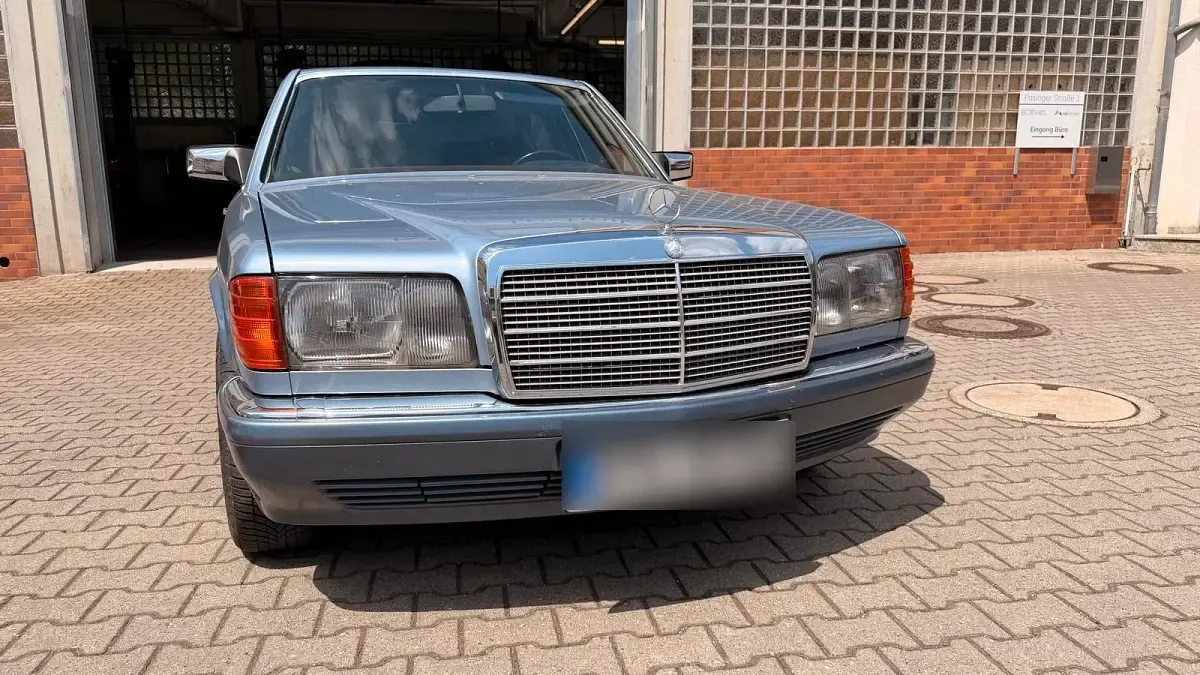 Gebraucht Mercedes S300 179 PS (131 kW) 1991 Blau Limousine