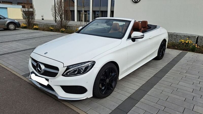 Weiß Gebraucht 2017 Mercedes C180 AMG Cabrio | 22.000 € (Guter Preis) - Bild 1/4