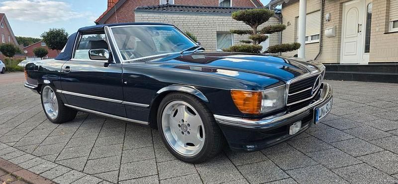 Blau Gebraucht 1986 Mercedes SL420 Cabrio | 59.950 € - Bild 1/4