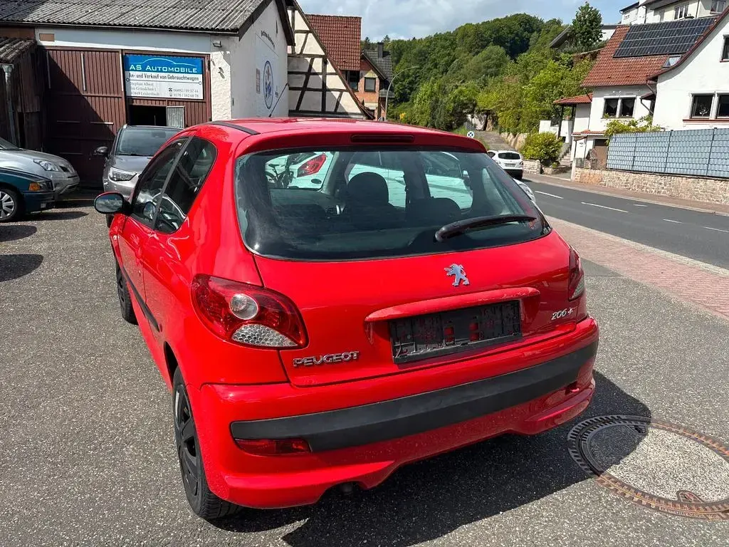Gebraucht Peugeot 206+ Basis 60 PS (44 kW) 2009 Rouge aden Kleinwagen
