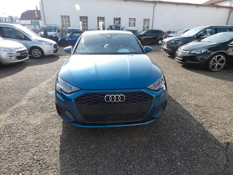 Gebraucht Audi A3 150 PS (110 kW) 2022 Blau Limousine