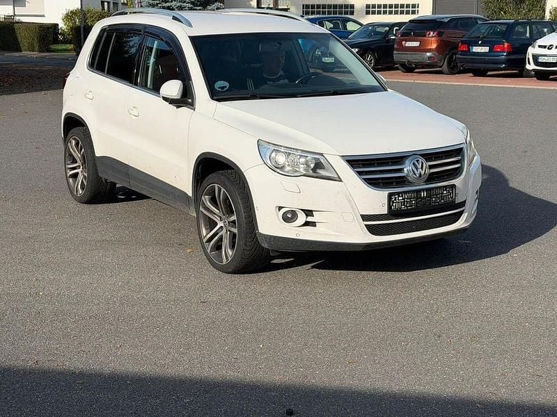 Weiß Gebraucht 2008 VW Tiguan Sportline SUV | 4.200 € (Superpreis) - Bild 1/4