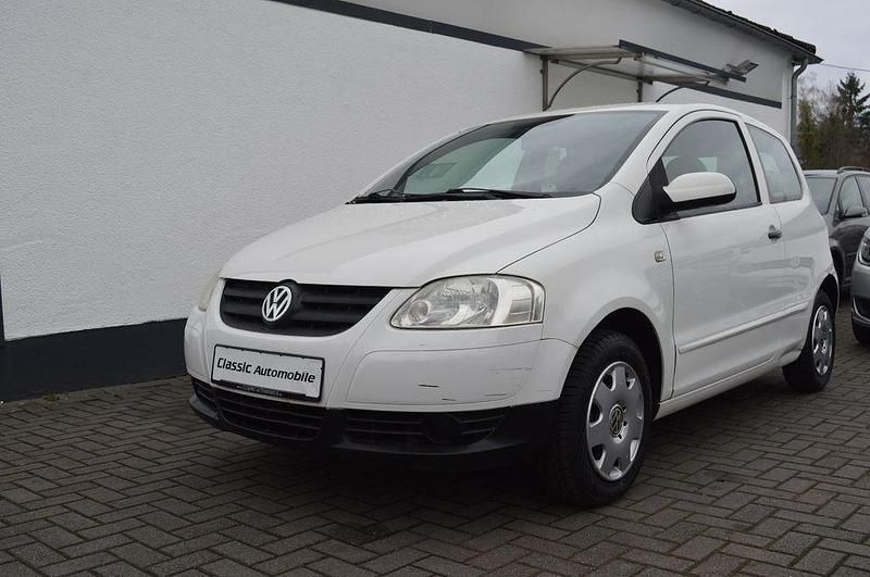 Weiß Gebraucht 2009 VW Fox Kleinwagen | 1.990 € (Fairer Preis) - Bild 1/4