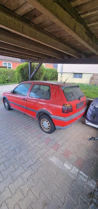 Second-hand VW Golf GT 90 CP (66 kW) 1996 Roșu Coupe