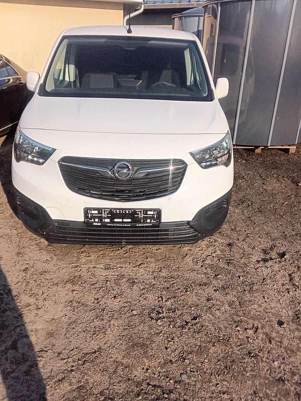 Gebraucht Opel Combo 102 PS (75 kW) 2021 Weiß Van / Kleinbus
