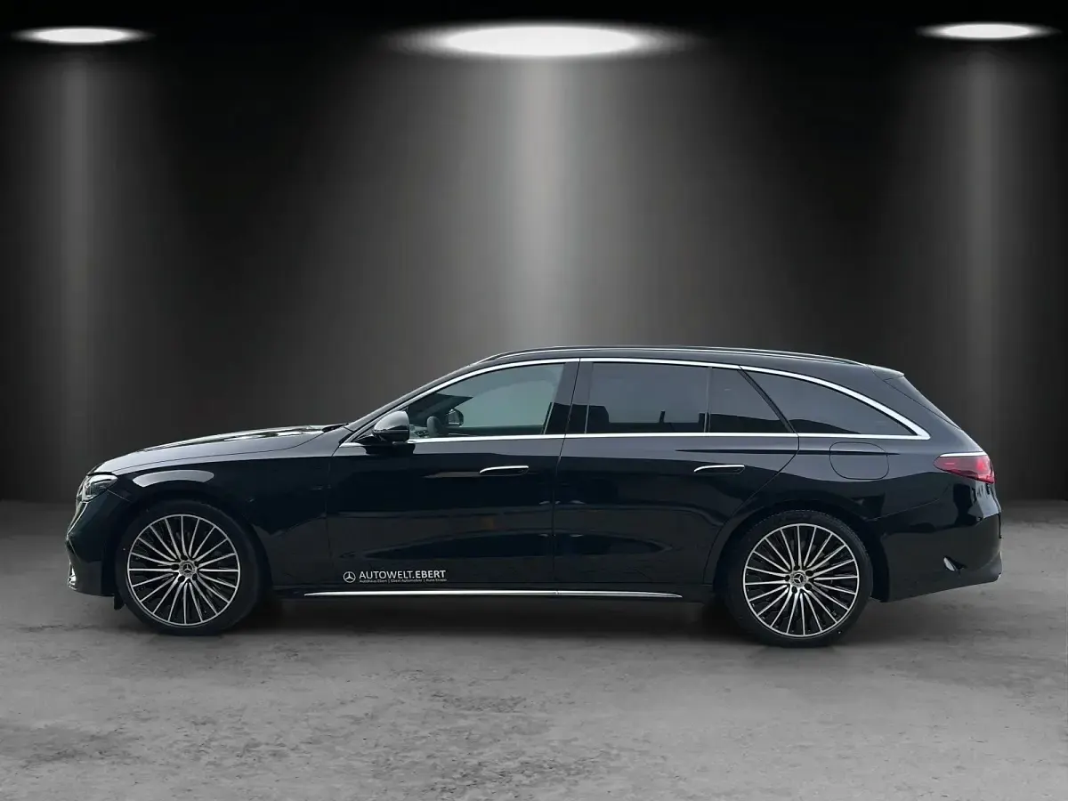 Gebraucht Mercedes E300 AMG 197 PS (144 kW) 2025 Lack obsidianschwarz
