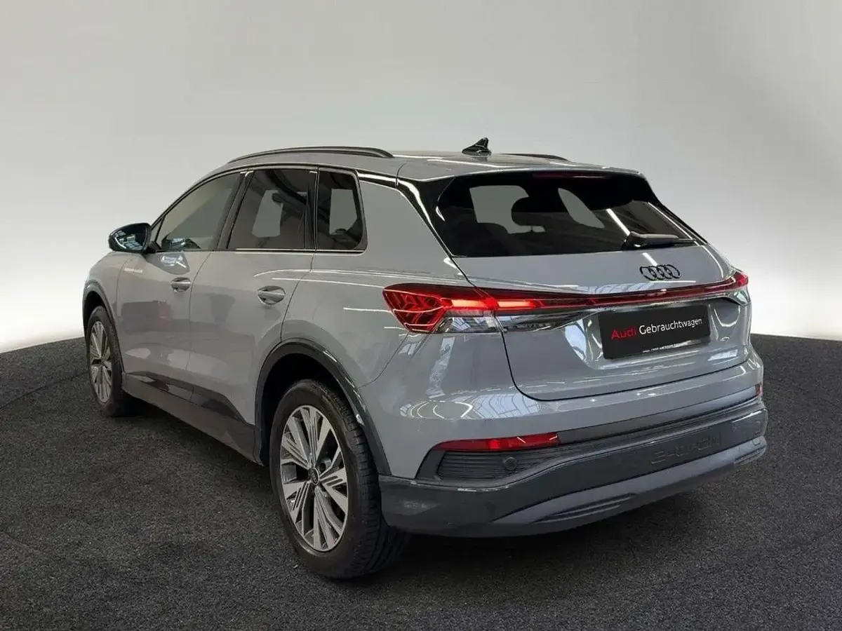 Gebraucht Audi Q4 e-tron 210 kW (286 PS) 2025 C2 kieselgrau SUV