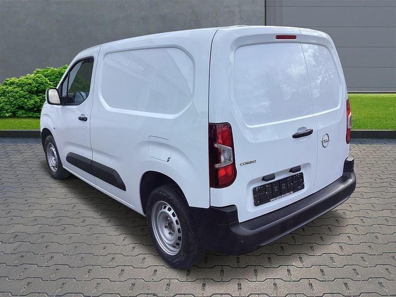 Gebraucht Opel Combo Edition 102 PS (75 kW) 2020 Weiss Van / Kleinbus