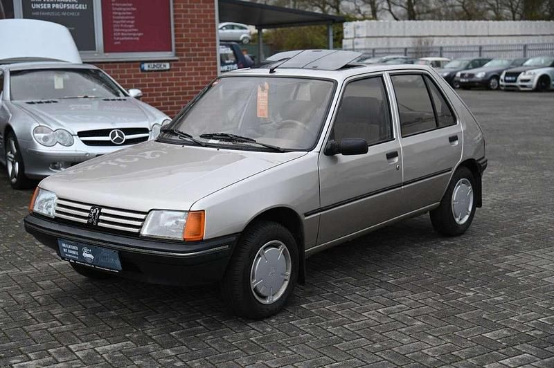 Gebraucht Peugeot 205 60 PS (44 kW) 1991 Other Kleinwagen