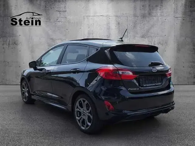 Gebraucht Ford Fiesta 125 PS (91 kW) 2018 Iridiumschwarz metallic (metallic) Kleinwagen