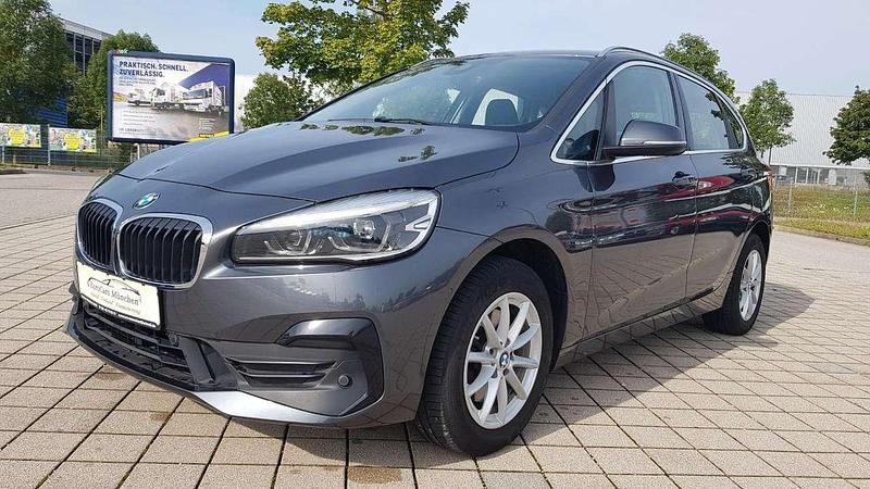 Gebraucht BMW 218 Advantage 150 PS (110 kW) 2018 Mineralgrau Van / Kleinbus