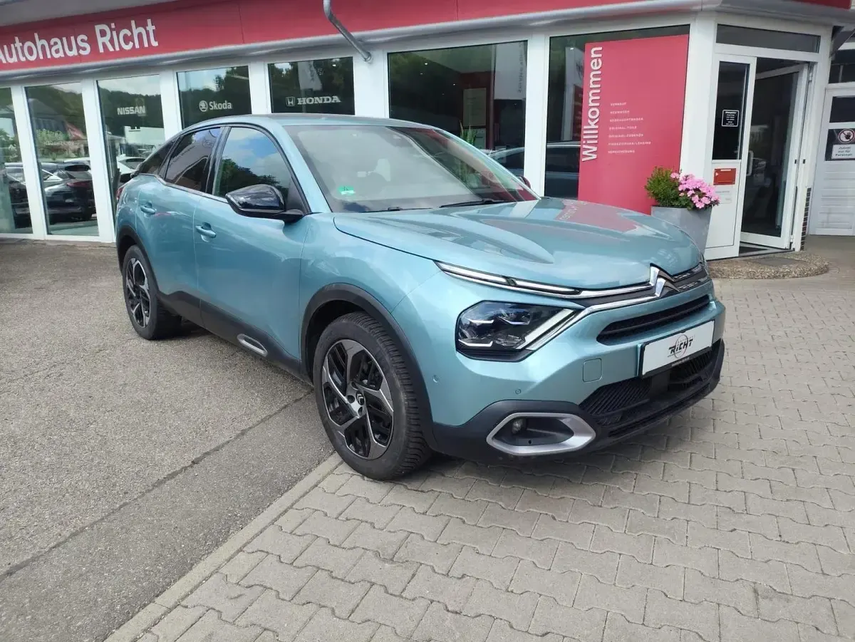 Gebraucht Citroën C4 131 PS (96 kW) 2024 Blau SUV