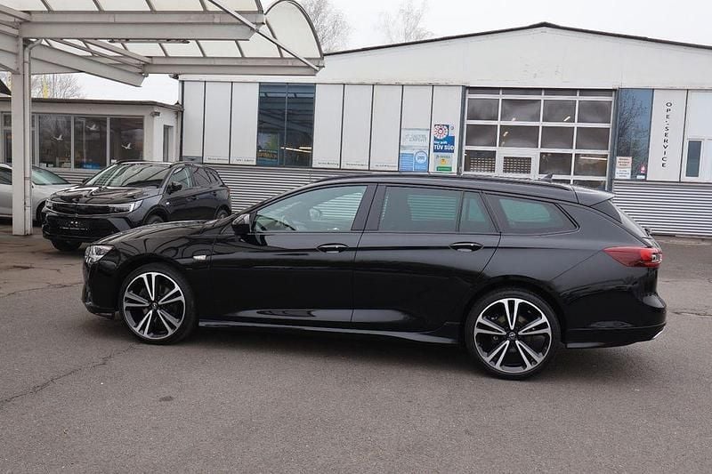 Gebraucht Opel Insignia Ultimate 174 PS (127 kW) 2022 Diamant schwarz Kombi