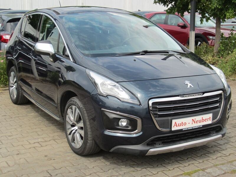 Blau Gebraucht 2014 Peugeot 3008 Allure Van / Kleinbus | 10.850 € (Etwas zu teuer) - Bild 1/4