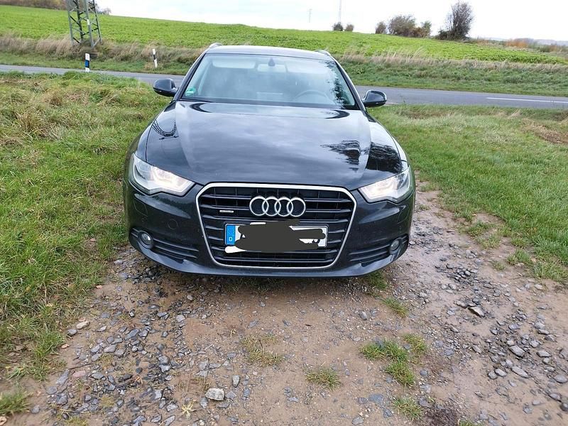 Schwarz Gebraucht 2012 Audi A6 Kombi | 9.990 € (Guter Preis) - Bild 1/4