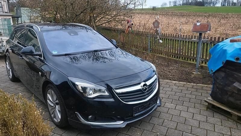 Gebraucht Opel Insignia 170 PS (125 kW) 2016 Schwarz Kombi