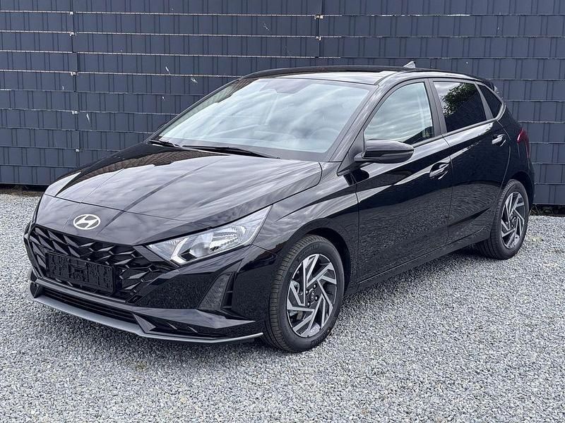 Neu Hyundai i20 90 PS (66 kW) 2026 Phantom black Kleinwagen