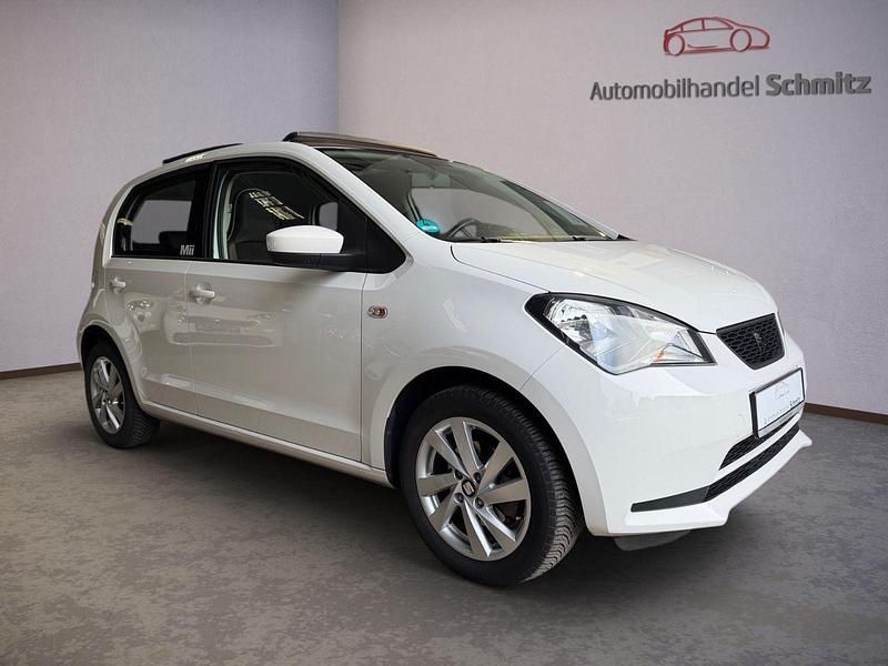 Używany Seat Mii Chic 60 KM (44 kW) 2016 Biały Hatchback