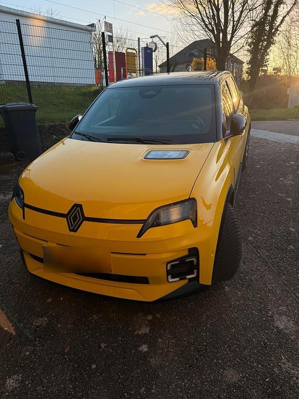 Gebraucht Renault R5 Iconic 110 kW (150 PS) 2024 Gelb Kleinwagen