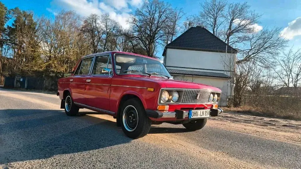 Gebraucht Lada 2106 65 PS (47 kW) 1985 Rot Limousine