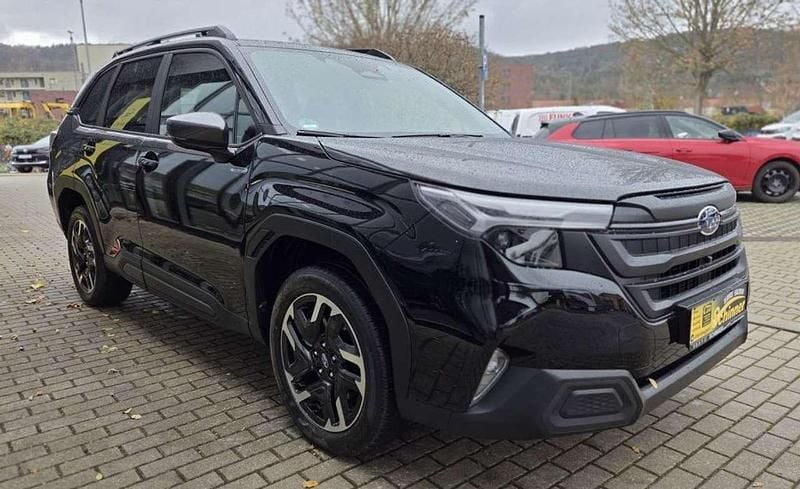 Gebraucht Subaru Forester Active 136 PS (100 kW) 2025 Schwarz metallic SUV