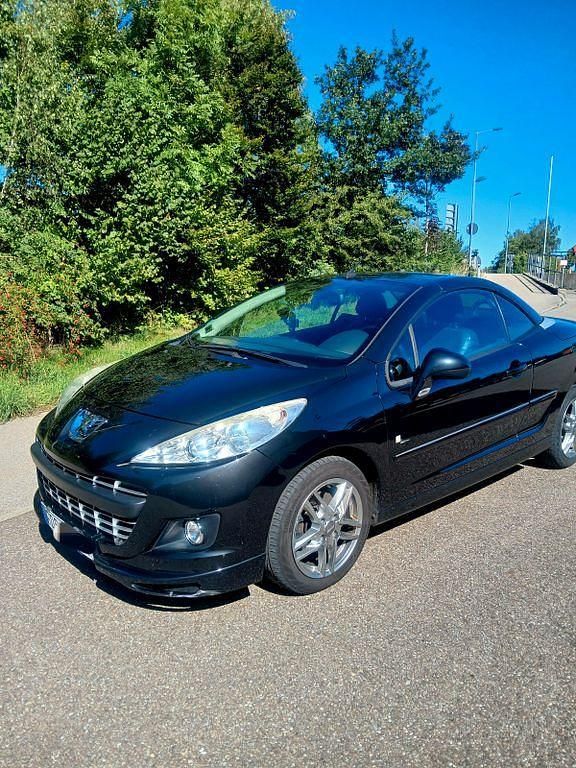 Schwarz Gebraucht 2009 Peugeot 207 CC Platinum Cabrio | 3.500 € (Fairer Preis) - Bild 1/4