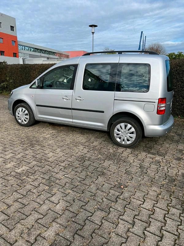 Gebraucht VW Caddy 102 PS (75 kW) 2011 Grau Van / Kleinbus