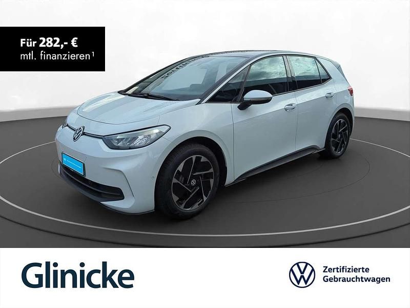 Gletscherweiß metallic Gebraucht 2024 VW ID.3 Pro Kleinwagen | 30.980 € (Guter Preis) - Bild 1/3