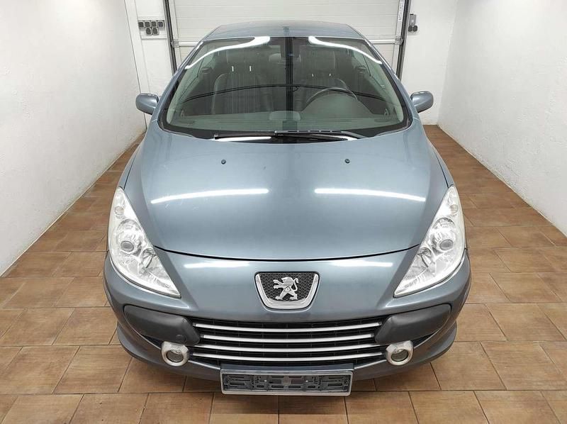 Gebraucht Peugeot 307 CC 140 PS (102 kW) 2007 Lackierung eisengrau/metallic Cabrio