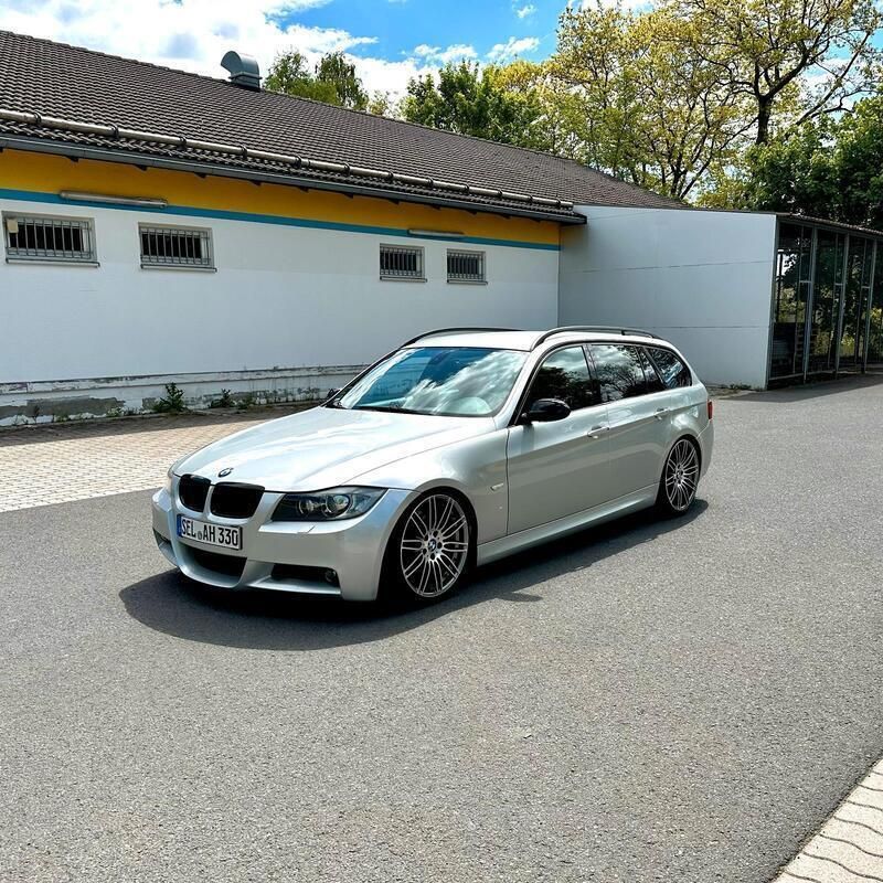 Grau Gebraucht 2006 BMW 330 Comfort Edition Kombi | 6.500 € (Fairer Preis) - Bild 1/4