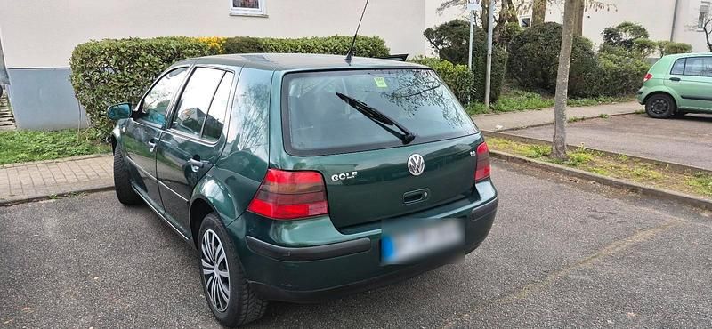 Gebraucht VW Golf IV 105 PS (77 kW) 2001 Grün Limousine