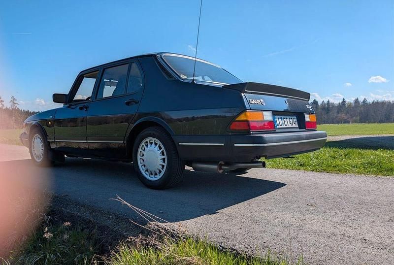 Gebraucht Saab 900 131 PS (96 kW) 1989 Blau Limousine