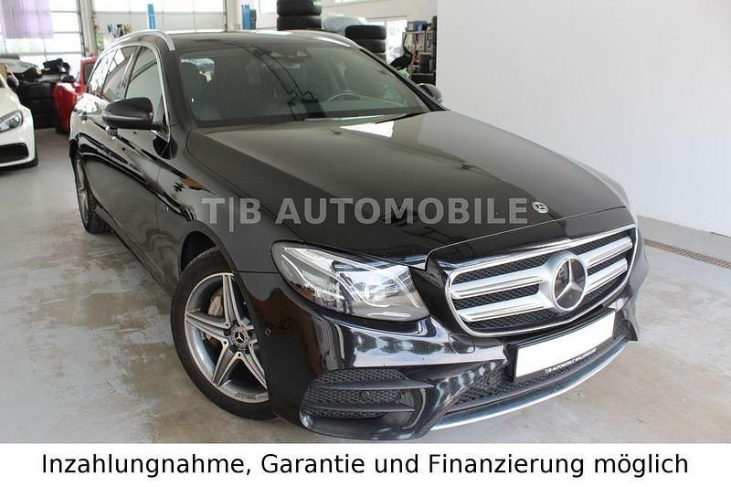 Gebraucht Mercedes E300 AMG 306 PS (225 kW) 2020 Schwarz Limousine