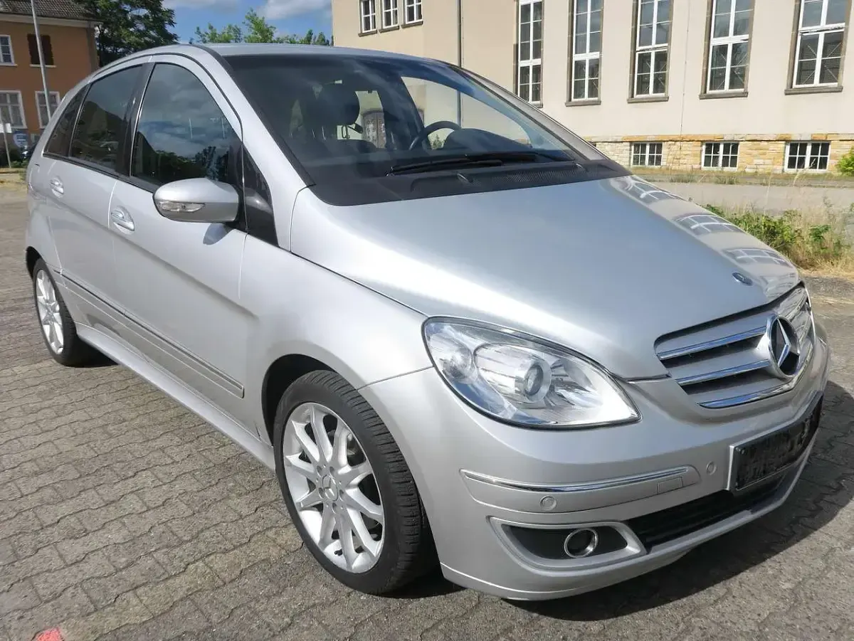 Gebraucht Mercedes B200 136 PS (100 kW) 2005 Polarsilber  metalliclack Van / Kleinbus