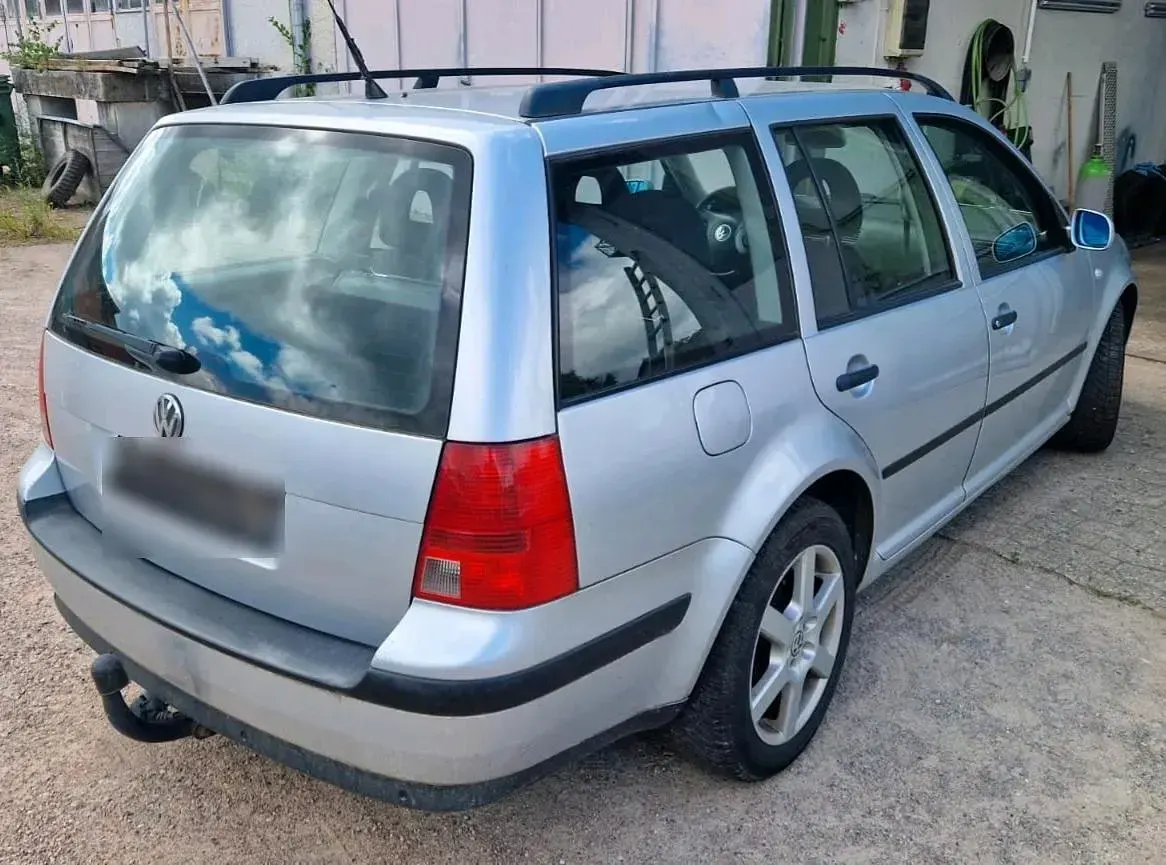 Gebraucht VW Bora 105 PS (77 kW) 2001 Grau Kombi