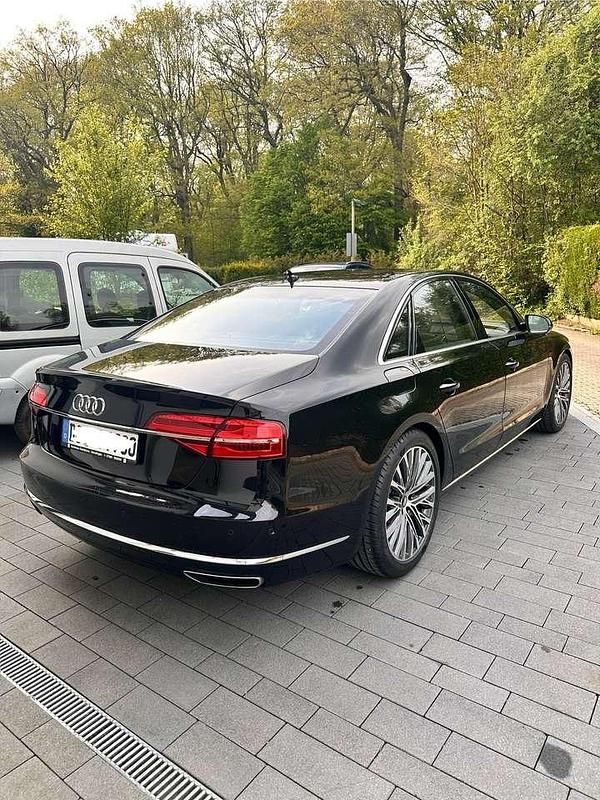 Second-hand Audi A8 385 CP (283 kW) 2014 Negru Berlinǎ