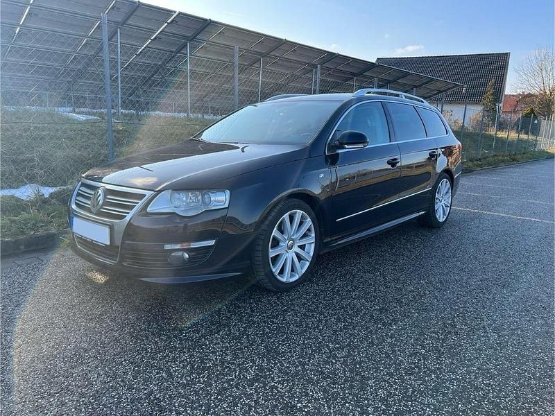 Schwarz Gebraucht 2008 VW Passat R-line Kombi | 3.999 € (Etwas zu teuer) - Bild 1/4