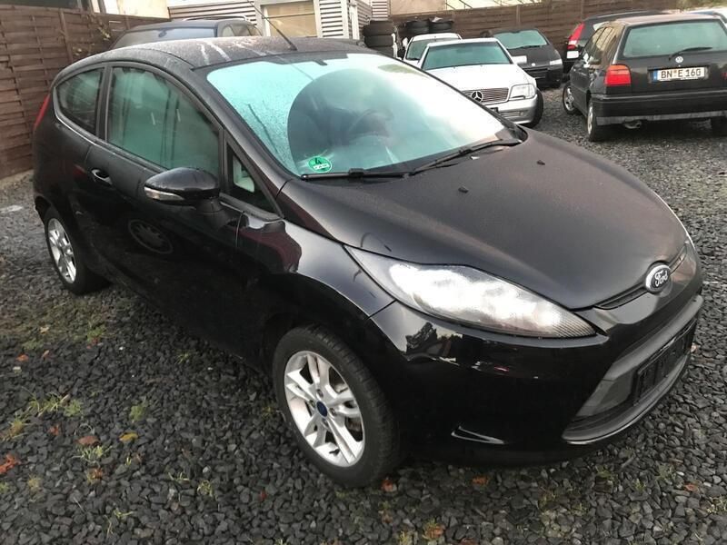Gebraucht Ford Fiesta Trend 82 PS (60 kW) 2010 Pantherschwarz metallic Kleinwagen