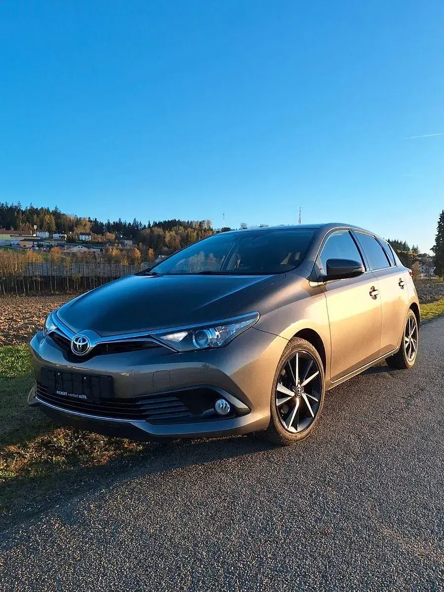Gebraucht Toyota Auris Edition-S 116 PS (85 kW) 2017 Limousine